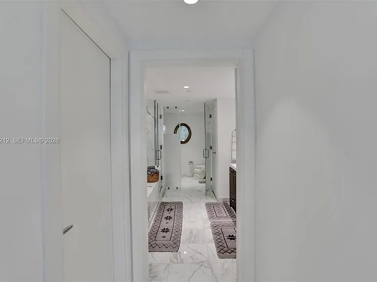 2627 S Bayshore Dr #506 — Photo 28