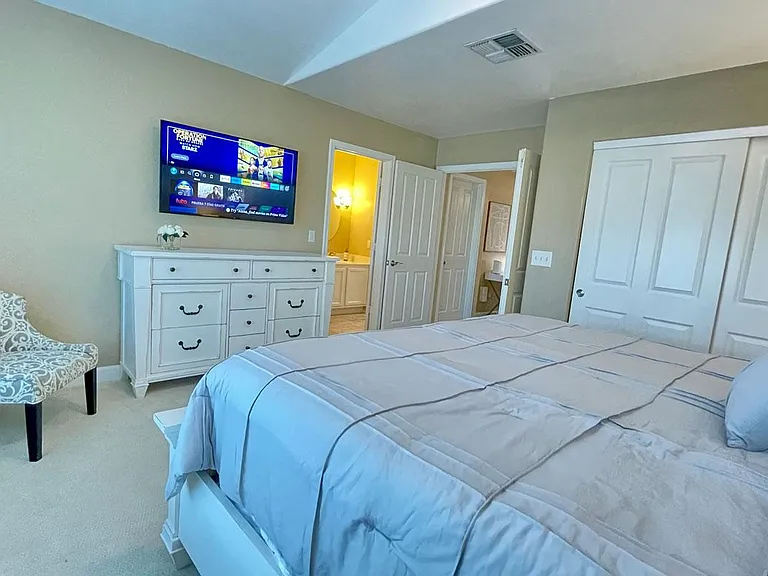 1147 E Amberwood Dr — Photo 33