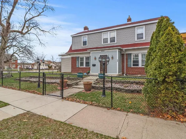 632 165th St, Hammond, IN 46324