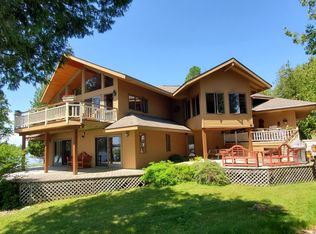 2229 S Crow Point Ln, Cedarville, MI 49719