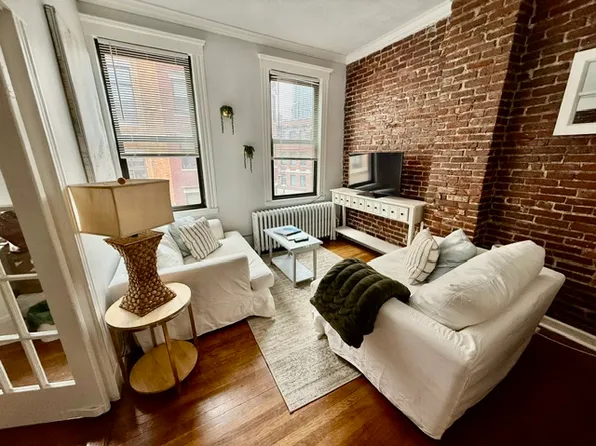 119 Richmond St #2, Boston, MA 02109
