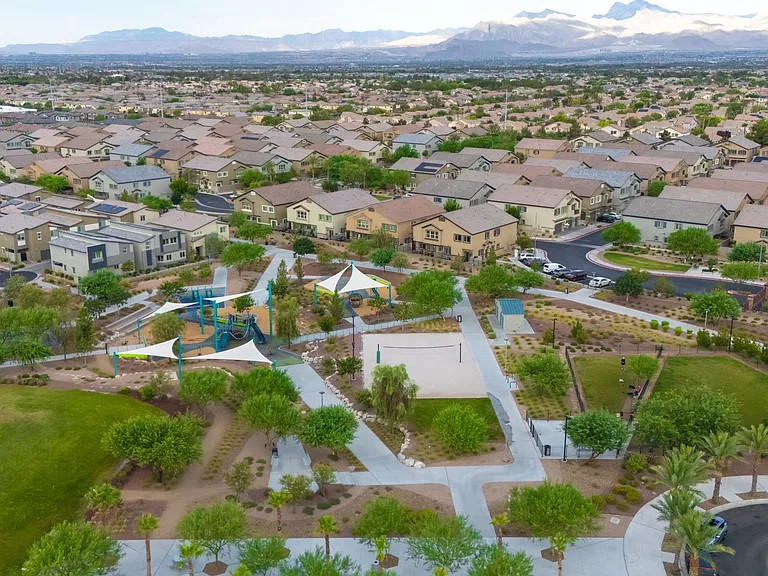 7476 Onyx Star St — Photo 45