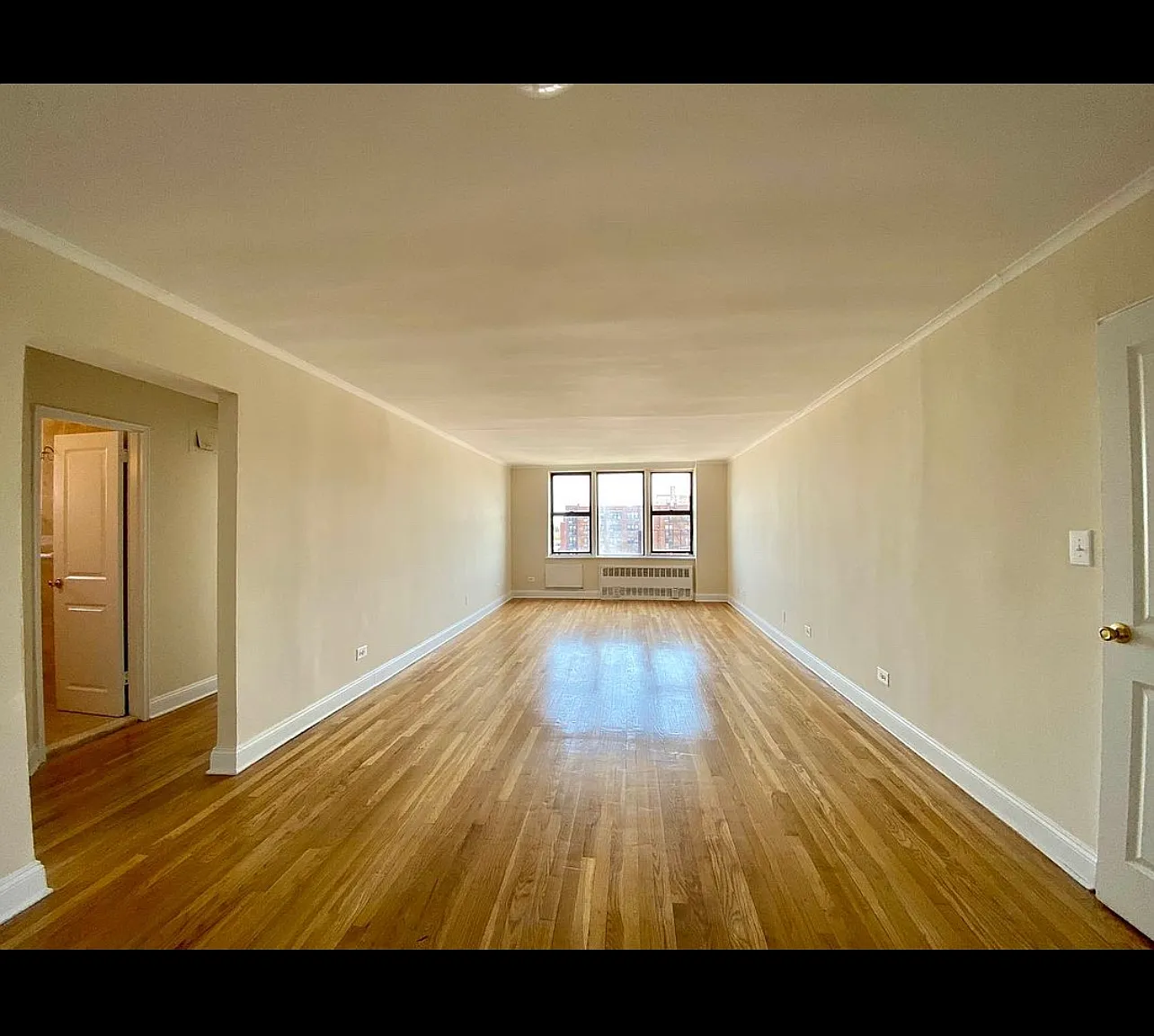 1 bed, 850 sqft, $2,250 — Photo 3