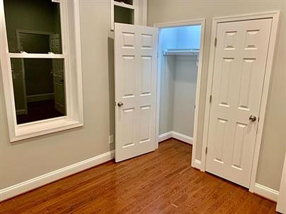 2nd image of 3016 Saint Paul St APT 1R