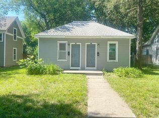1127 Houston St, Manhattan, KS 66502