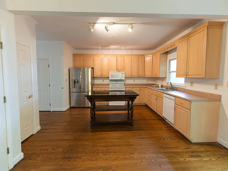 4916 Gold Crest Dr — Photo 11