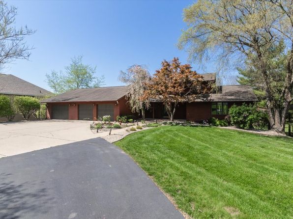 3869 W Suburban Ct