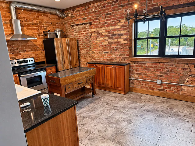 1 bed, 815 sqft, $1,500 — Photo 3