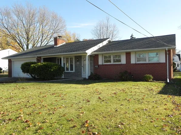 121 E Ottawa St, Oak Harbor, OH 43449