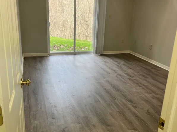 312 Wildflower Ct, Pittsburgh, PA 15202