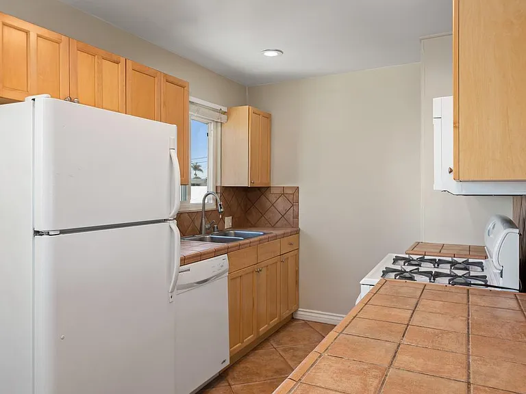 2904 Adams Ave — Photo 10