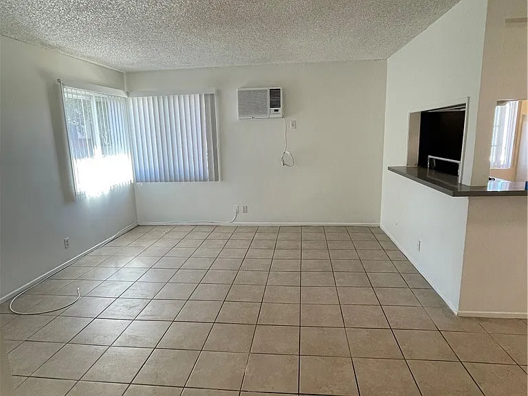 324 N Electric Ave #C — Photo 6