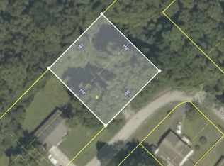 Stewart St, Rockwood, TN 37854