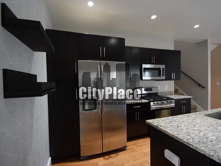 1223 E New York St — Photo 11