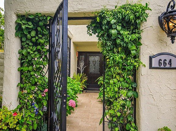 664 Woodlawn Dr Thousand Oaks-large-001-