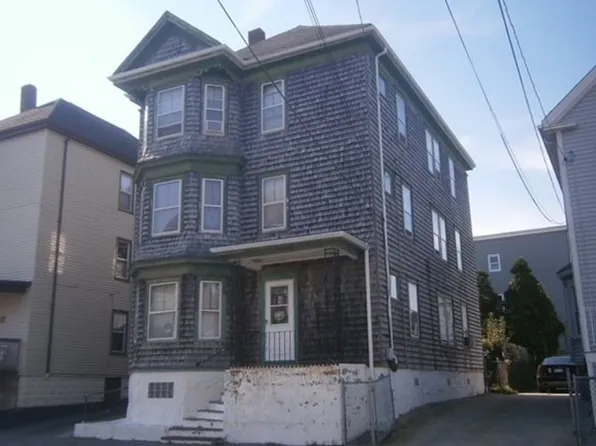 59 Roosevelt St, New Bedford, MA 02744