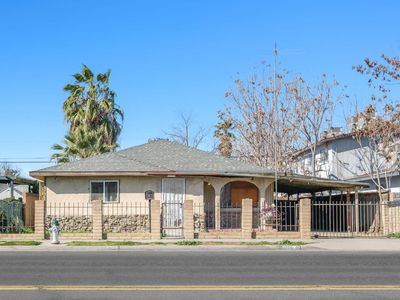 2466 S Cedar Ave, Fresno, CA, 93725