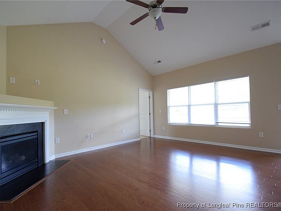 4th image of 2541 Spinnaker Dr