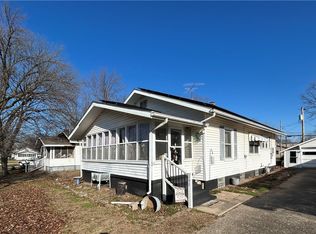 308 S Pike St, Palestine, IL