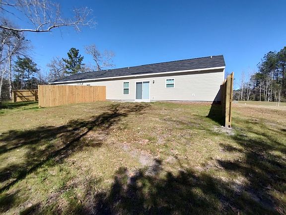 5th image of 122A Smithfield Dr