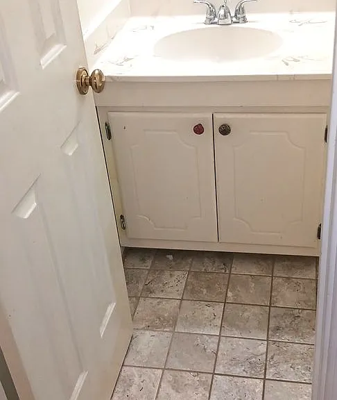302 Patriot Ln #B — Photo 14
