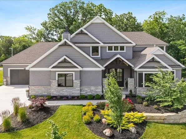 23717 W 118th Ter, Olathe, KS 66061