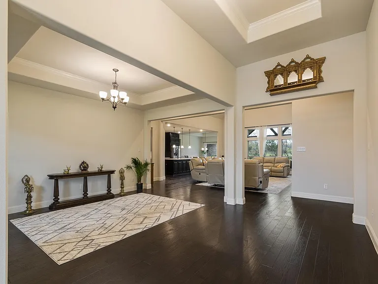 612 Ambergate Dr — Photo 8