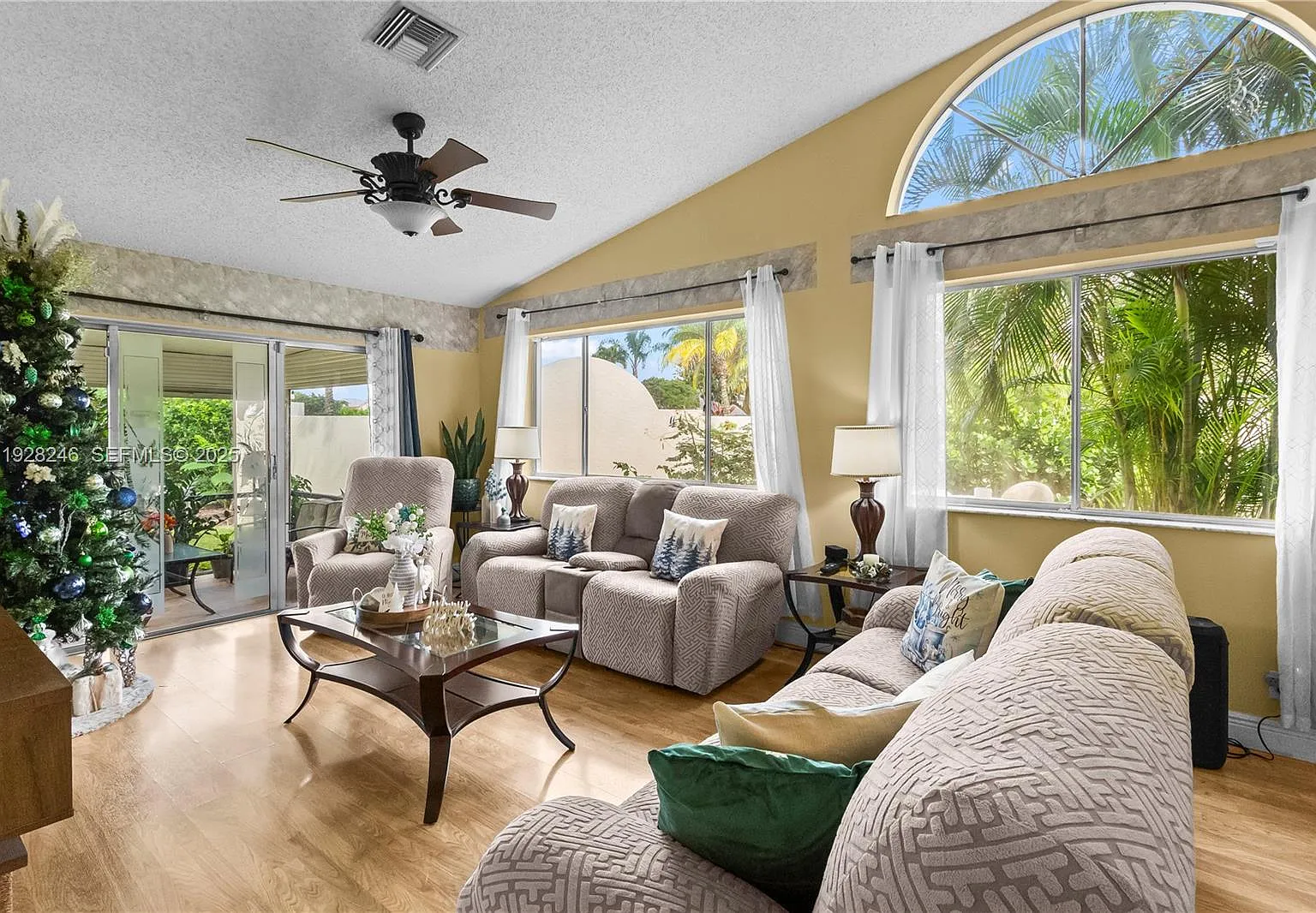 3 bed, 1500 sqft, $3,800 — Photo 3