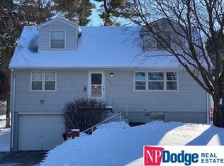 4919 Grover St, Omaha, NE 68106