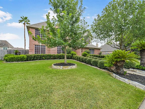2nd image of 15007 Redbud Leaf Ln
