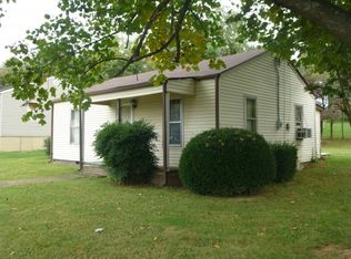 1218 Indian Ridge Rd, Johnson City, TN 37604