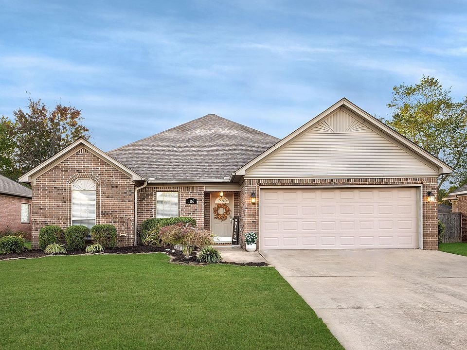 1st image of 1165 Crimson Clover Dr