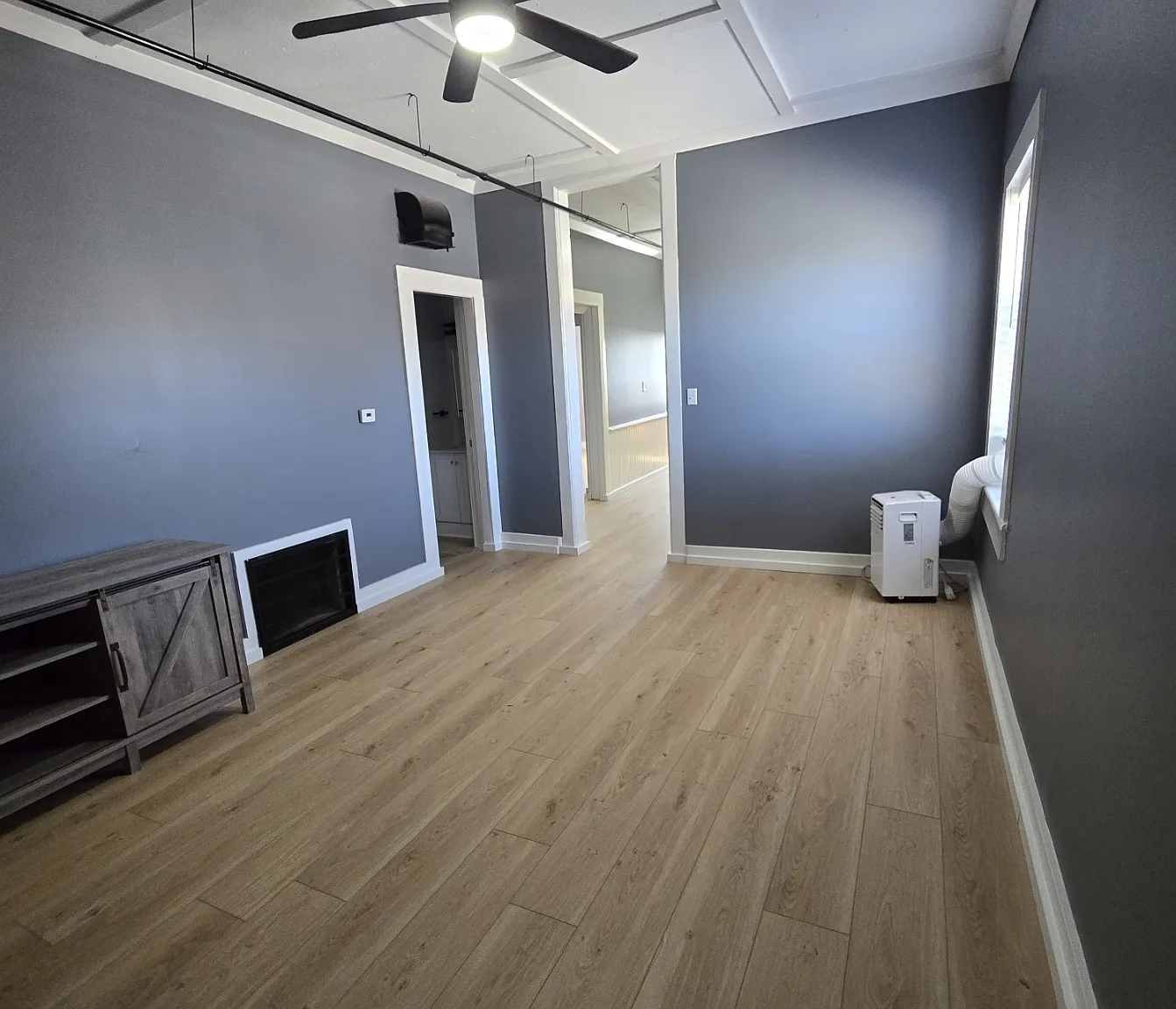 109 Elkader St — Photo 1