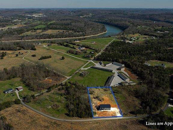 3rd image of 135 Reserves Dr