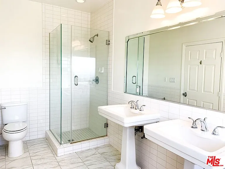 2239 Vista Del Mar Pl — Photo 12