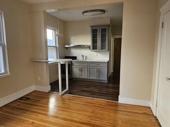 436 Anderson Avenue image 4 of 9