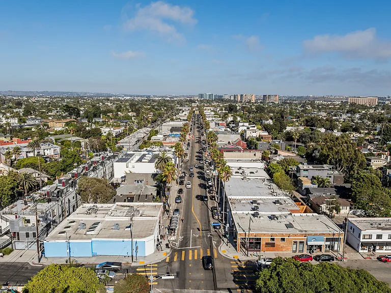San Juan Ave — Photo 37