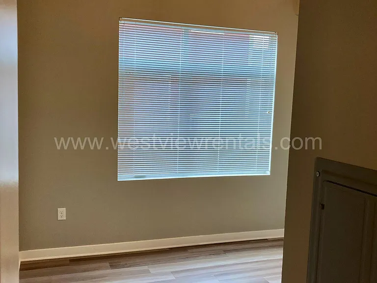 1010 Railroad Ave — Photo 142