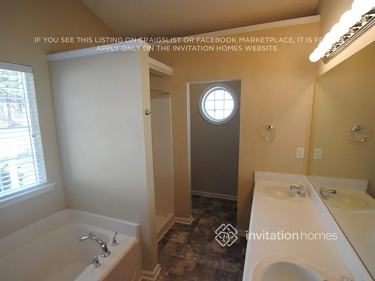 340 Magnolia Walk Ln — Photo 8