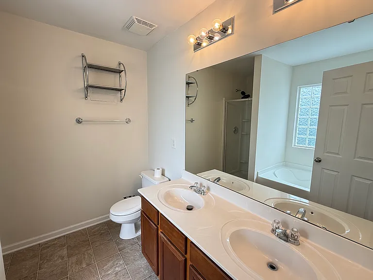 11828 Bending Branch Rd — Photo 18