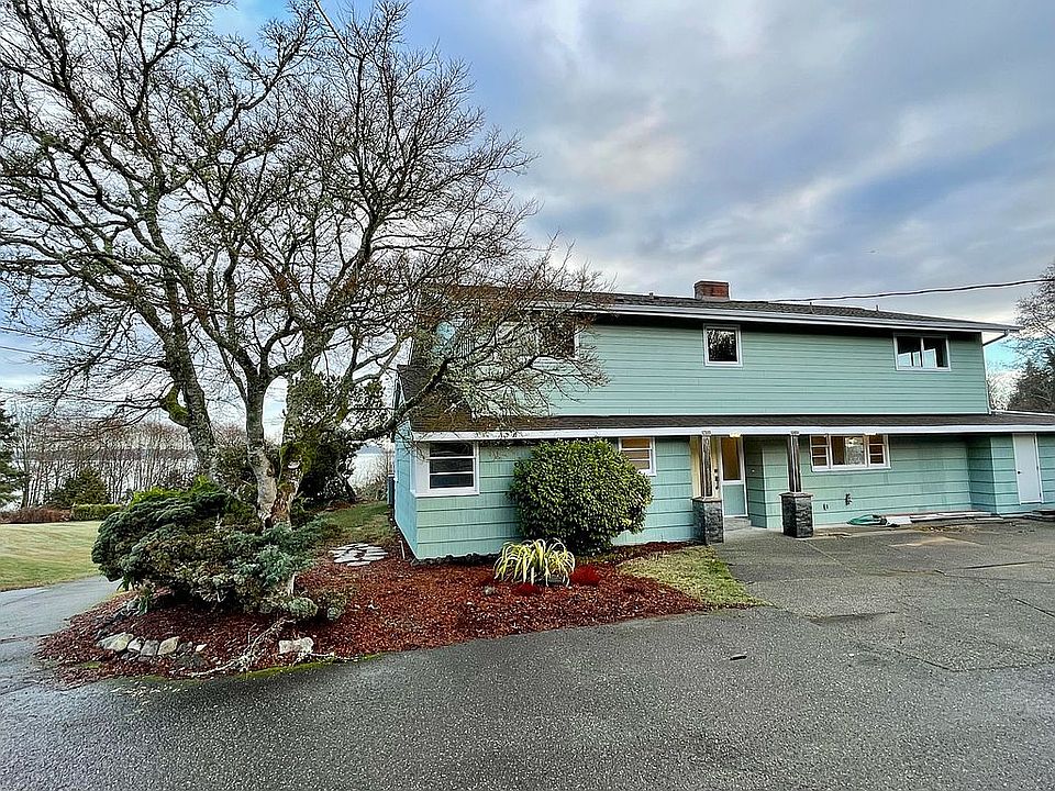 1st image of 8898 SE Southworth Dr