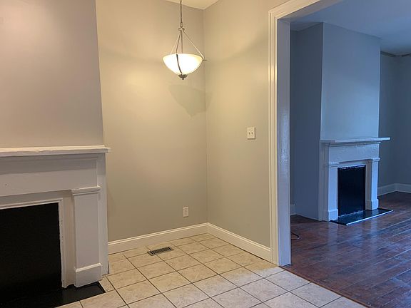 5th image of 711 W Clay St APT A