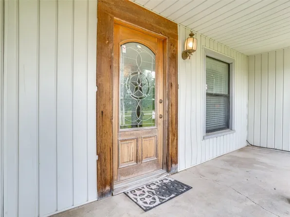 818 Highland Ave, Wills Point, TX 75169