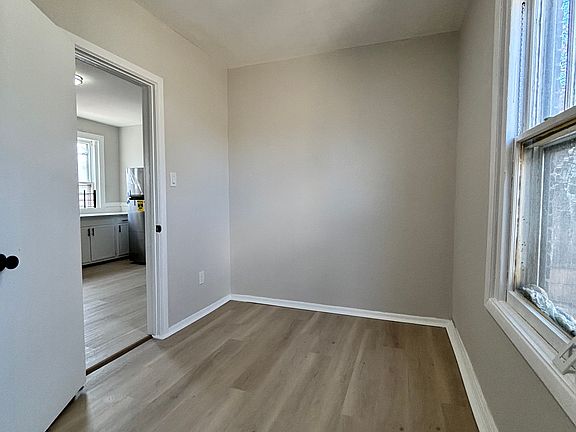 3rd image of 434-436 Franklin St #2