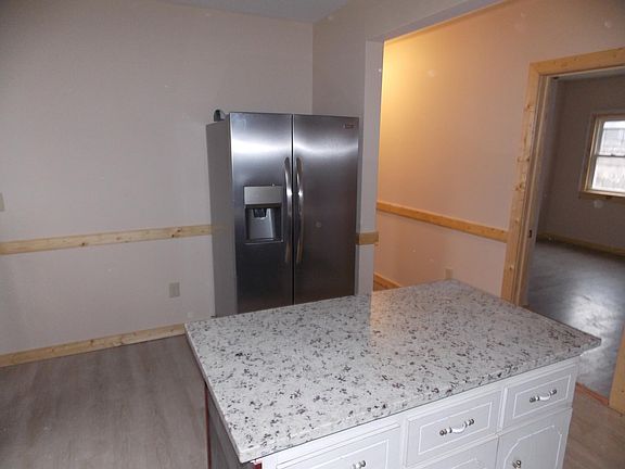 Chefs Kitchen ....Side by side ice maker and water