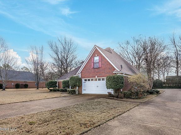 4th image of 2111 Greencliff Dr