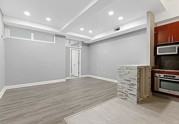 3rd image of 80 John St #14DD