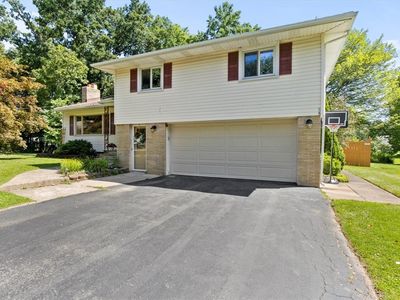 6 Ranch Dr, Rochester, NY, 14622
