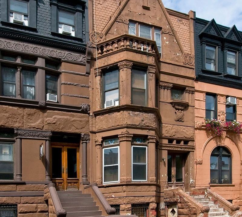 1st image of 130 New York Ave APT 3