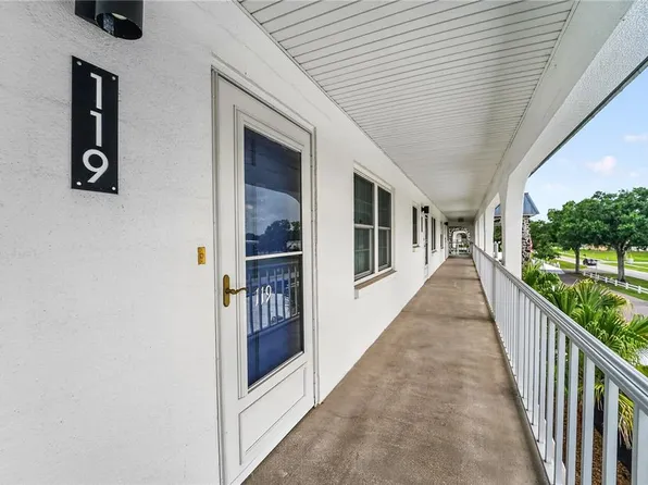 4801 Airport Rd APT 119, Zephyrhills, FL 33542